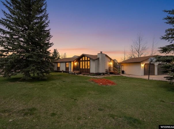 Evanston, WY 82930