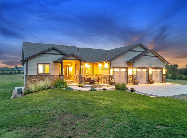 8170 RIDGE RD, Cheyenne, WY 82009-3545