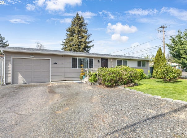 1592 NW KEASEY ST, Roseburg, OR 97471