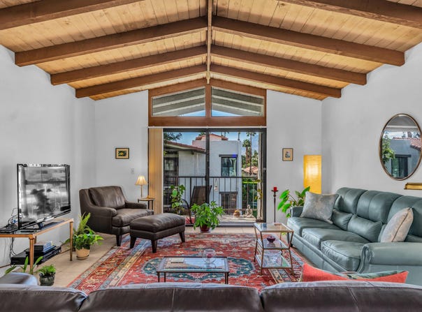 1050 E Ramon Road, Palm Springs, CA 92264