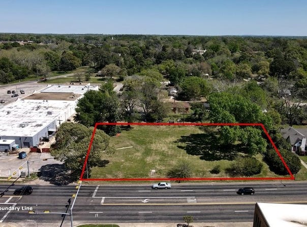 601 S Palestine St, Athens, TX 75751