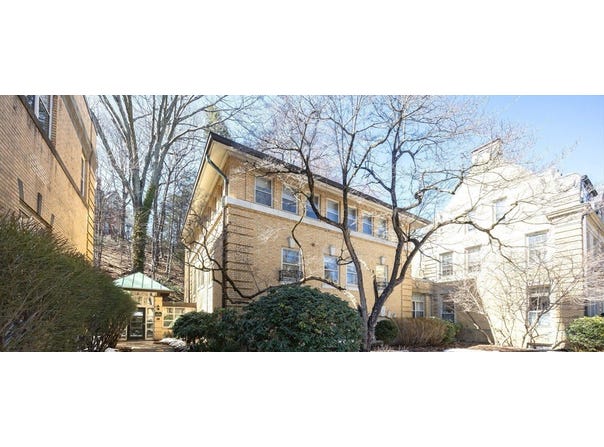 75 Glen Rd, Brookline, MA 02445