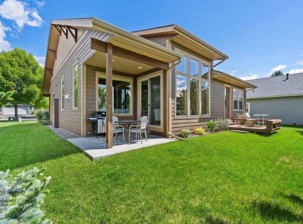 220 Bluebunch Court, Bigfork, MT 59911