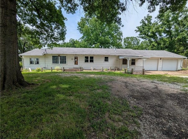 835 Illinois Street, Warsaw, MO 65355