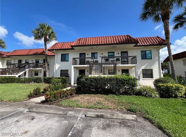 4186 27th Court SW unit: 105, Naples, FL 34116