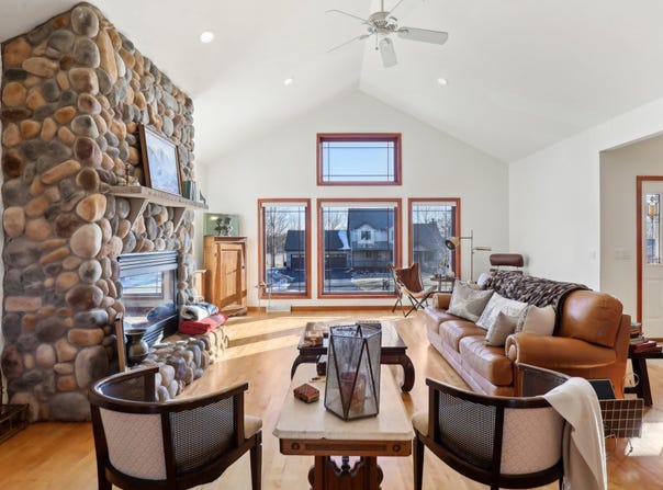 2743 Brooks Ridge Drive, Sun Prairie, WI 53590