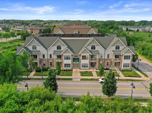 14900 W Wilbur Dr, New Berlin, WI 53151