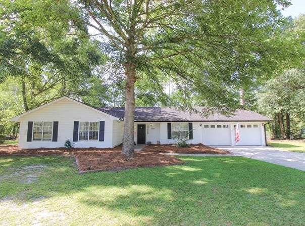 2821 Clayton Dr, Valdosta, GA 31602