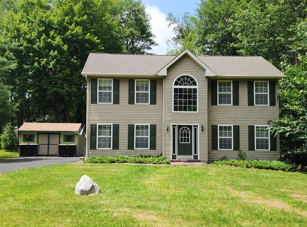 107 Birchwood Road, Blakeslee, PA 18610