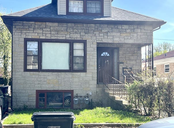 4849 W Eddy Street, Chicago, IL 60641