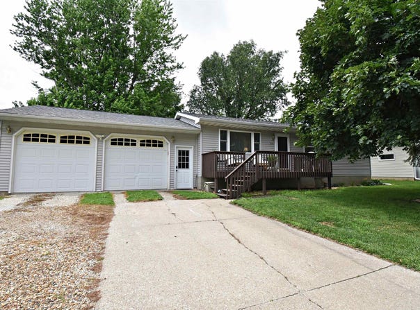 311 11th Ave. N.W., Independence, IA 50644