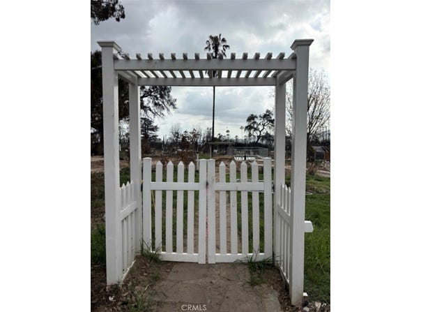 408 West Poppyfields Drive, Altadena, CA 91001