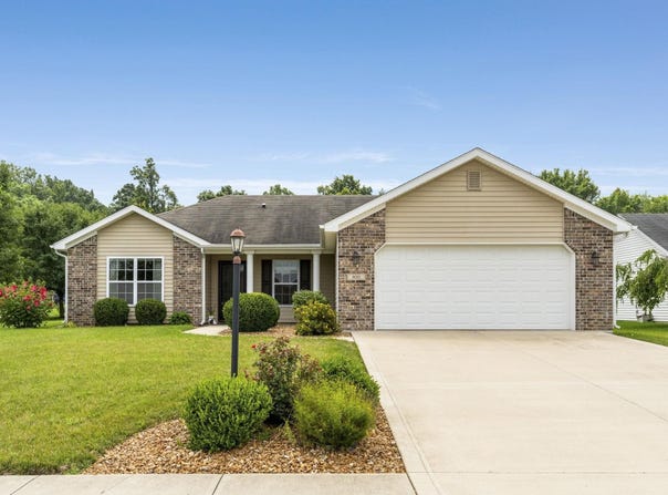 900 Redwood Court, Garrett, IN 46738