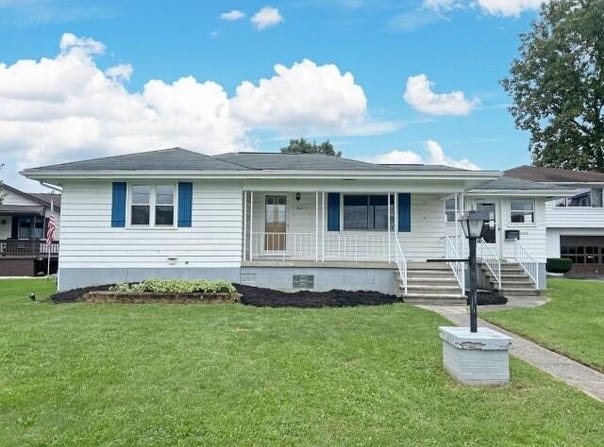 2303 Stadium Dr., Windber, PA 15963