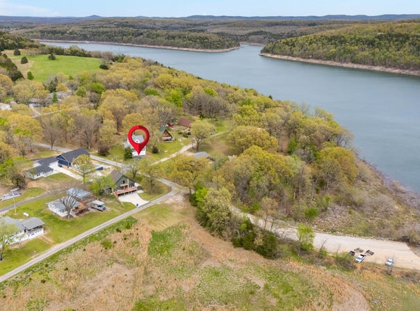 558 Brookings Road, Kirbyville, MO 65679