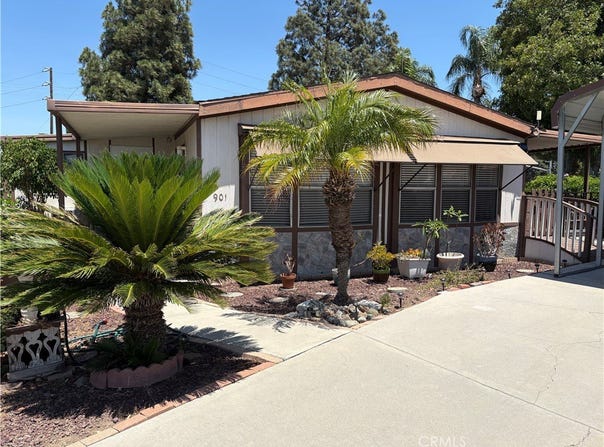 901 Norwich Way, Corona, CA 92882