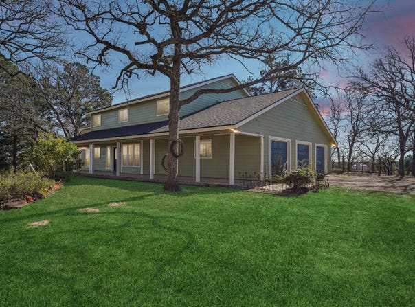 407 Country Ln, McDade, TX 78650