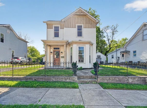 416 Manchester, Aurora, IN 47001
