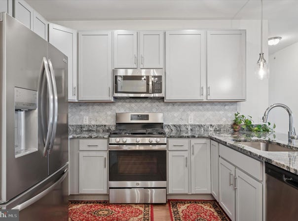 200 HARVIN WAY, BROOKHAVEN, PA 19015