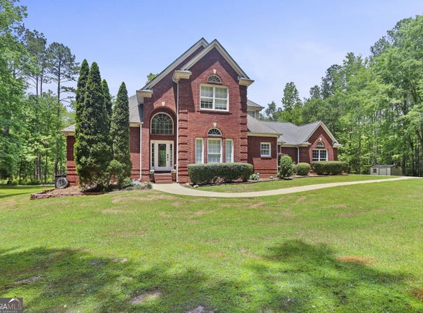 643 Old Greenville, Fayetteville, GA 30215