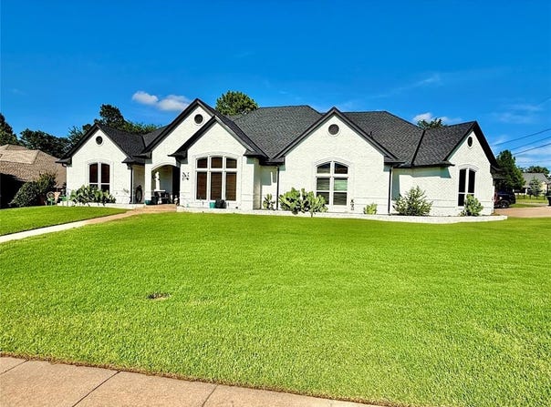 1118 Fernwood Drive, Midwest City, OK 73130
