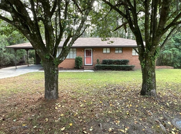 23 Sunset Rd., LAUREL, MS 30440