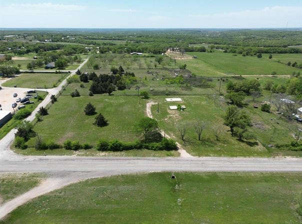 1282 State Highway 101, Bowie, TX 76230