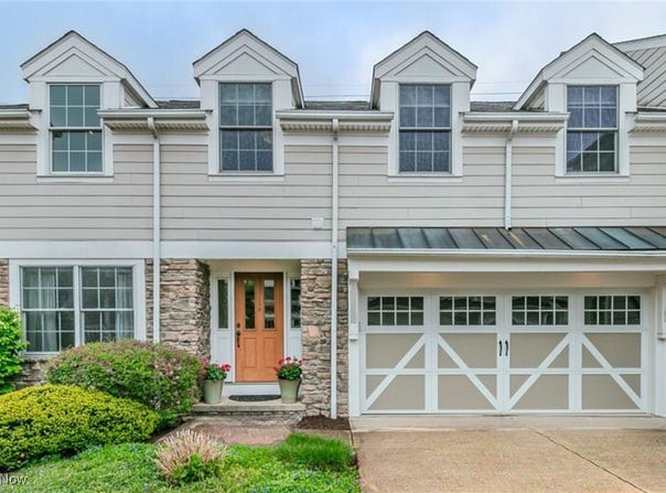 124 Bell Tower Court, Chagrin Falls, OH 44022