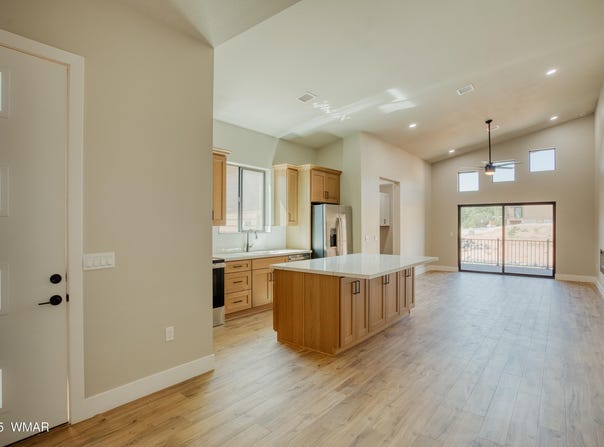 4668 West Tatanka Loop, Show Low, AZ 85901