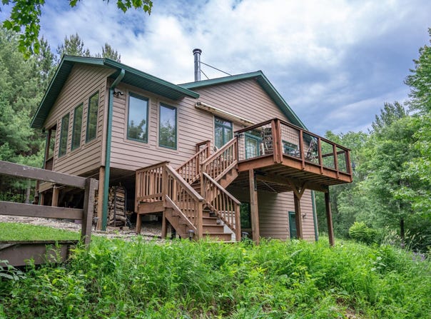 N4755 Whitetail Lane, Elroy, WI 53929