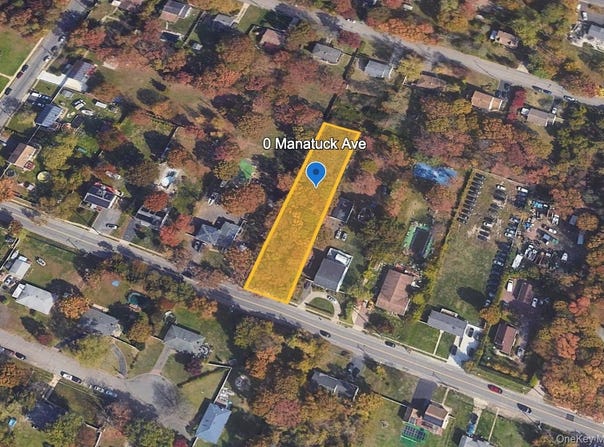 Manatuck Boulevard, Bay Shore, NY 11706