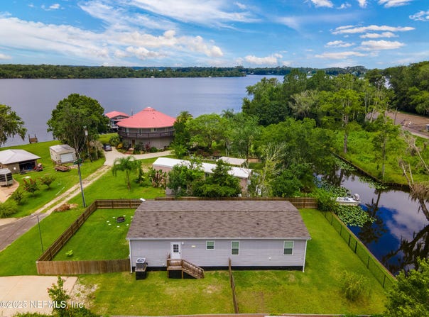 151 ELSIE Drive, East Palatka, FL 32131