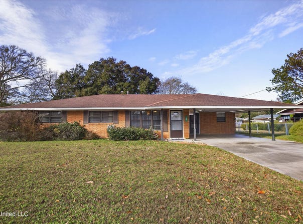 105 Suffolk Drive, Long Beach, MS 39560