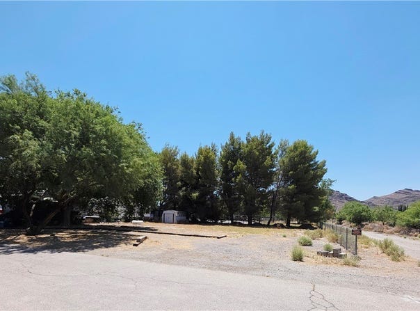 511 Dane Way, Indian Springs, NV 89018