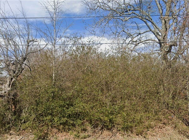 E Douglas Avenue, Brinkley, AR 72021