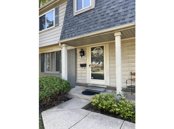 26292 Franklin Pointe Drive, Southfield, MI 48034