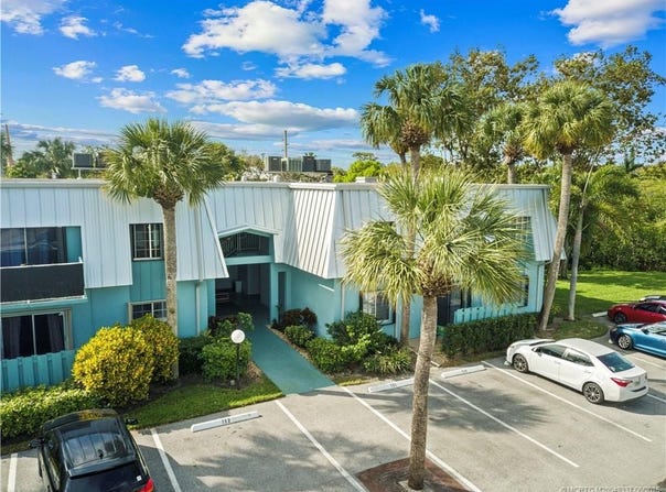 950 S Kanner Highway unit: E3, Stuart, FL 34994