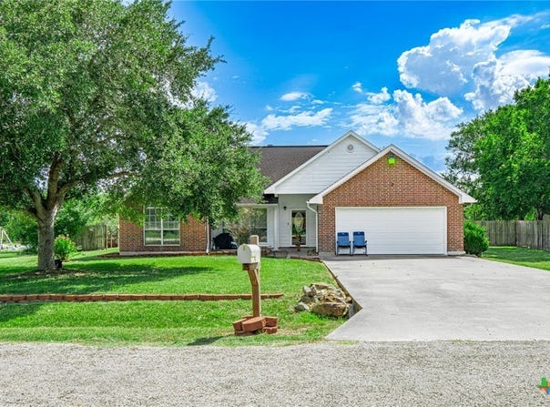 109 Sylvia Street, Victoria, TX 77904