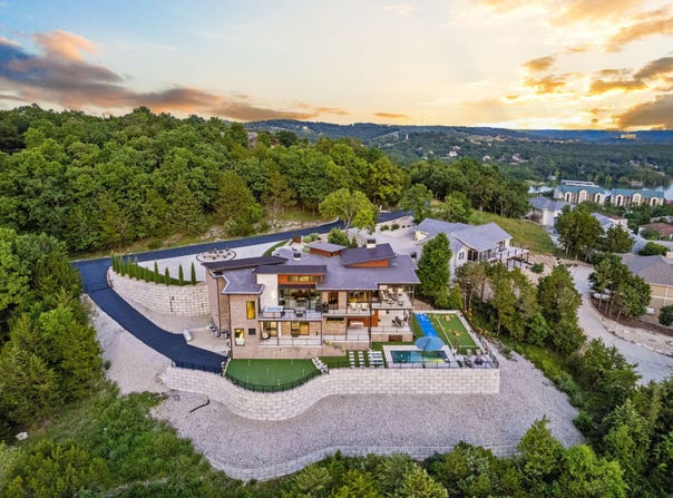 355 Catalina Drive, Branson, MO 65616