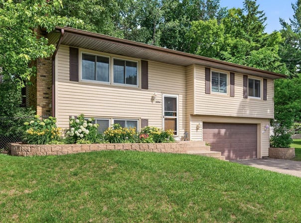 3884 Calcite Drive, Eagan, MN 55122