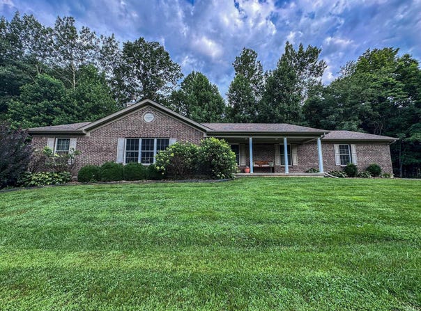 4074 S Little Creek Drive, Spencer, IN 47460