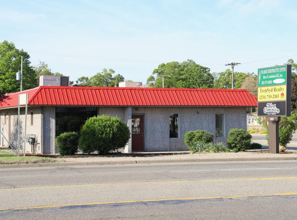 1921 E Apple Avenue, Muskegon, MI 49442