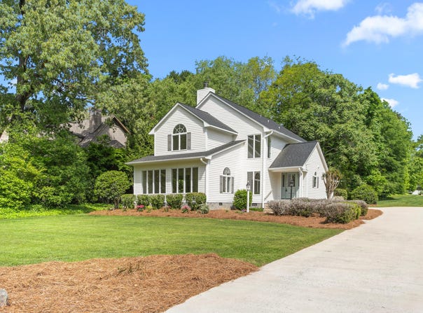 1925 W Lake Drive, Burlington, NC 27215