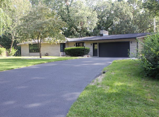 2631 Hillview Lane, St. Joseph, MI 49085
