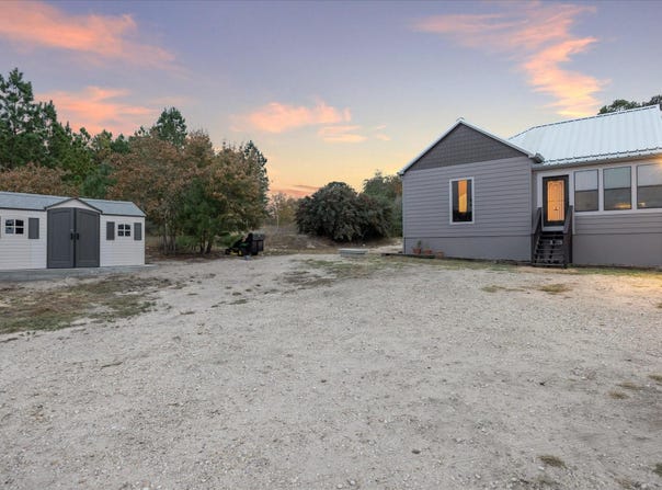 364 Ponderosa LOOP, Paige, TX 78659