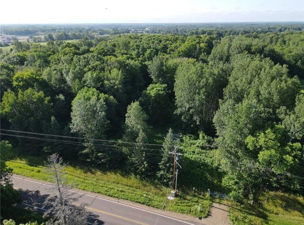 1295 East Superior Street, Isle, MN 56342