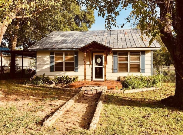 114 County Road 1239, Kopperl, TX 76652