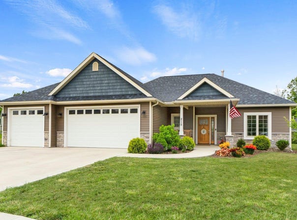 215 Mockingbird Lane, Warsaw, IN 46580
