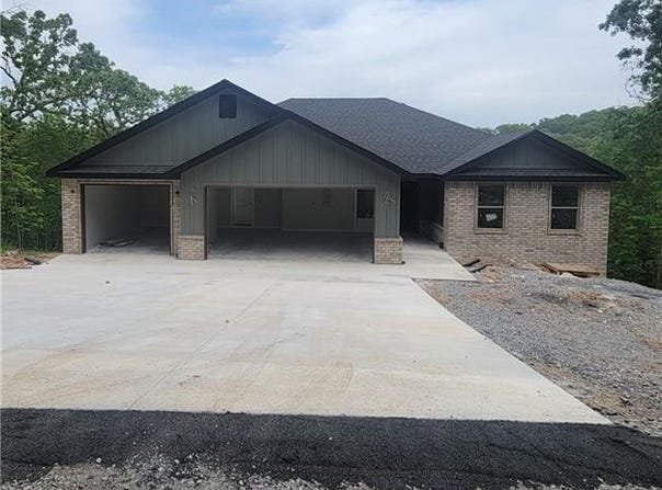 27 Topcliffe  LN, Bella Vista, AR 72715
