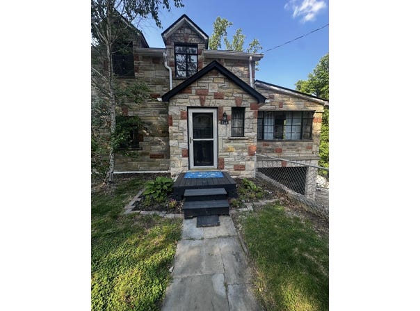 726 Amity Drive, Charleston, WV 25302